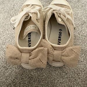 Converse Women's Tan Lace Bow Sneakers
